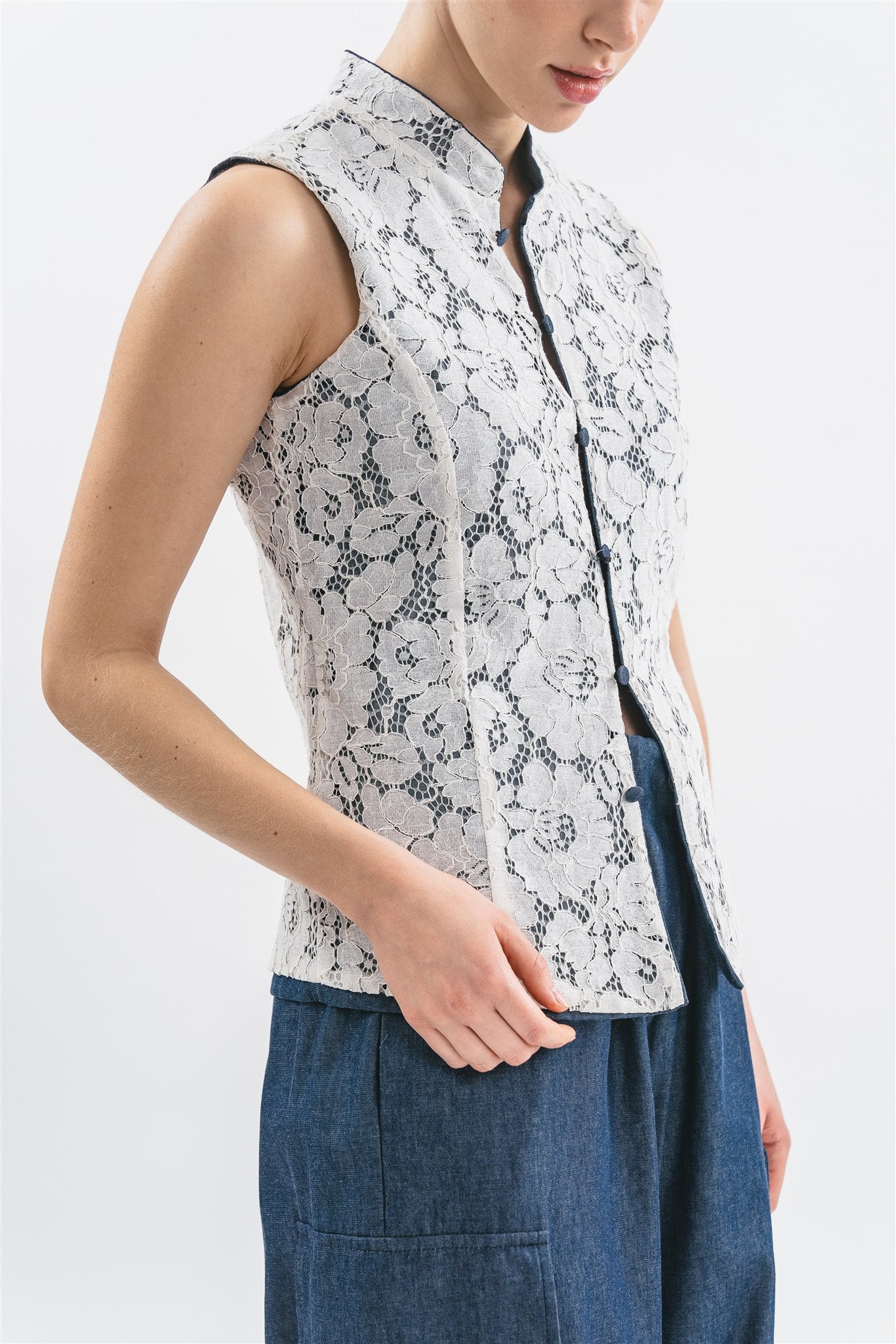 Gilet in denim reversibile dettaglio