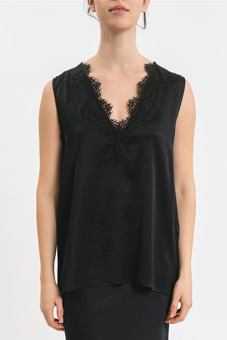 TOP MARIA VISCOSA CON PIZZO