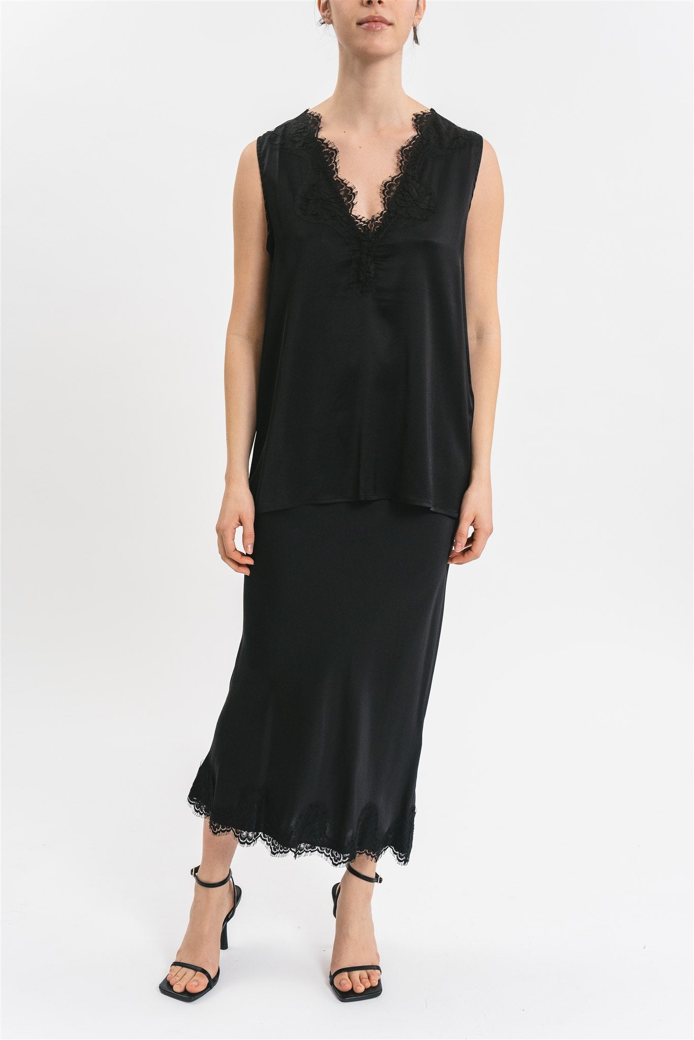 TOP MARIA VISCOSE WITH LACE