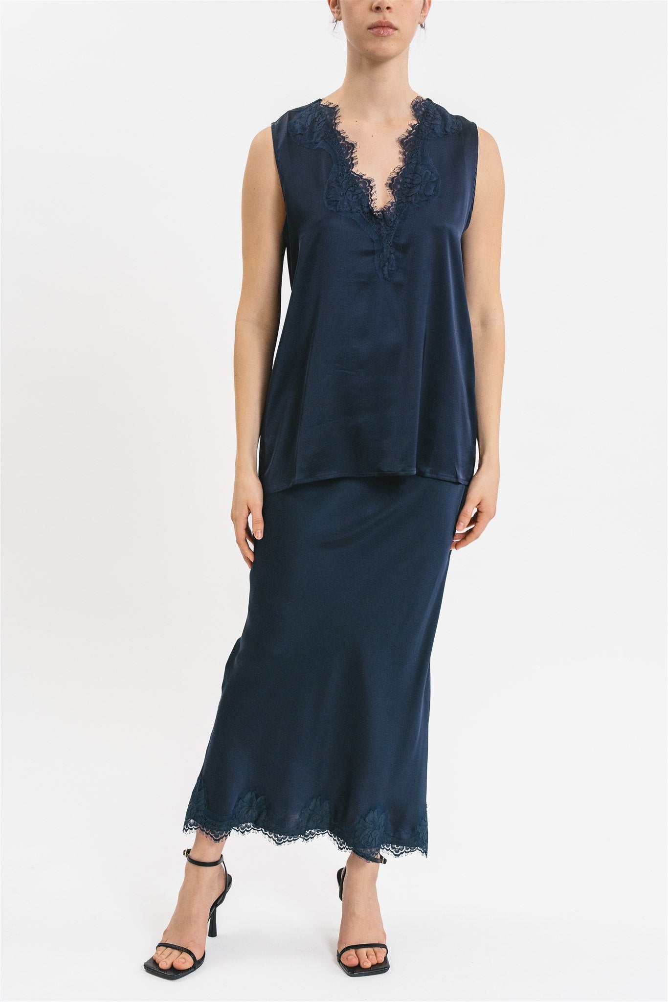 TOP MARIA VISCOSE WITH LACE