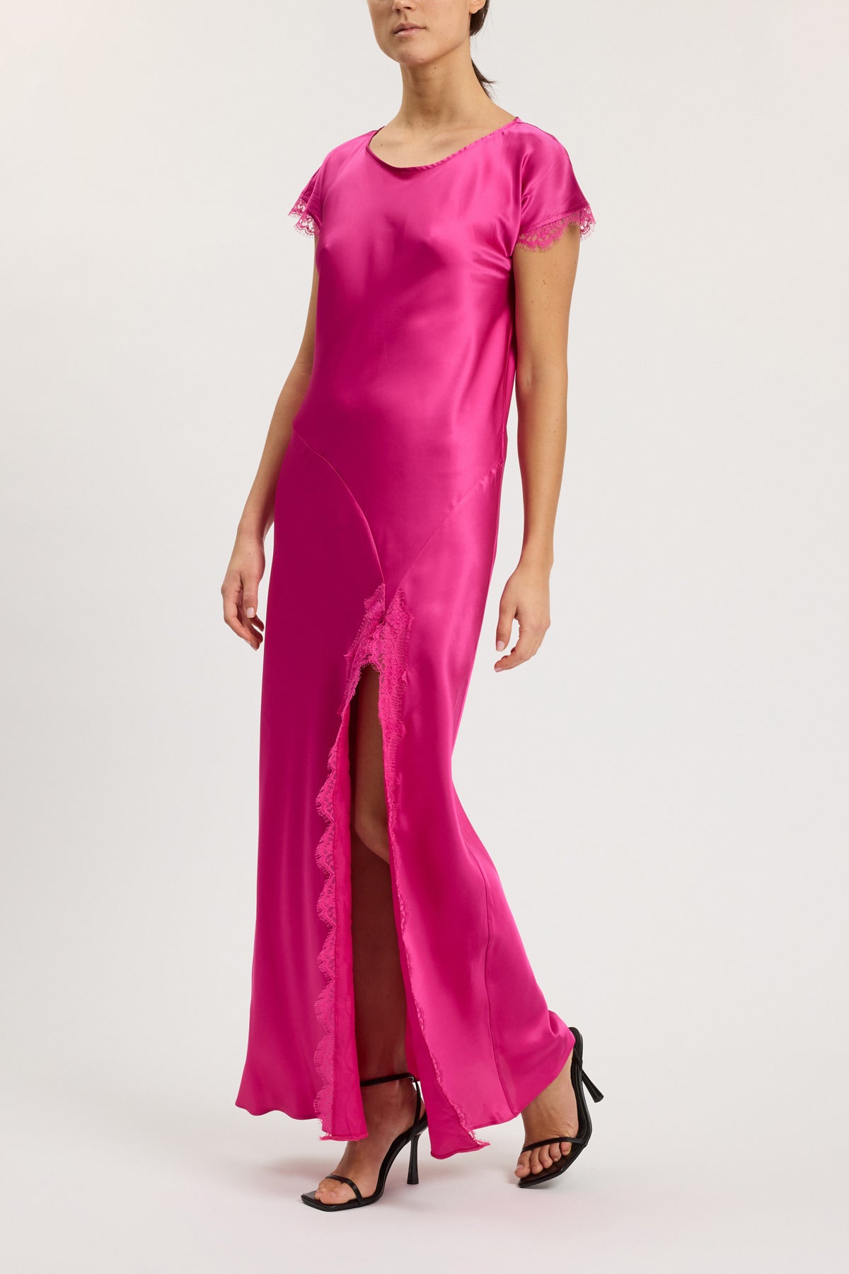 ABITO CON SPACCO E PIZZO