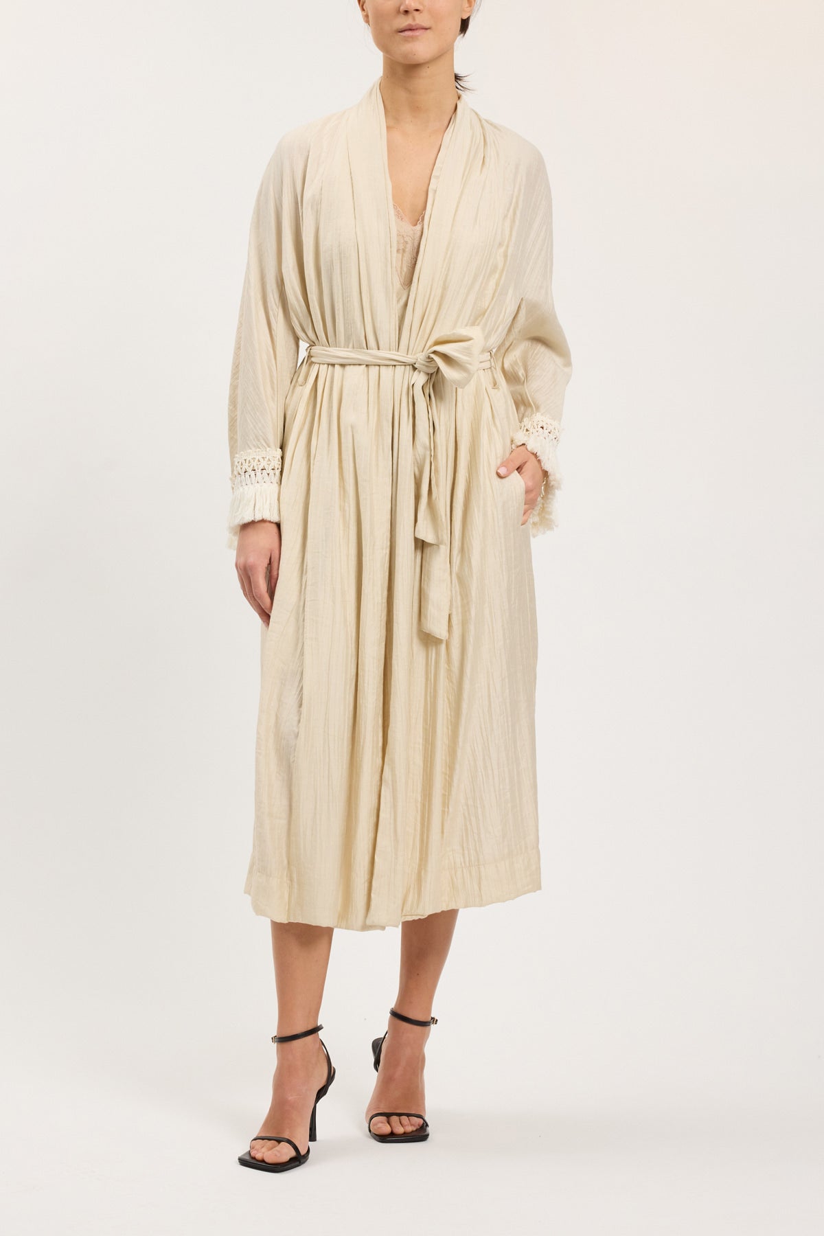 KIMONO DRESSING GOWN WITH FRINGES