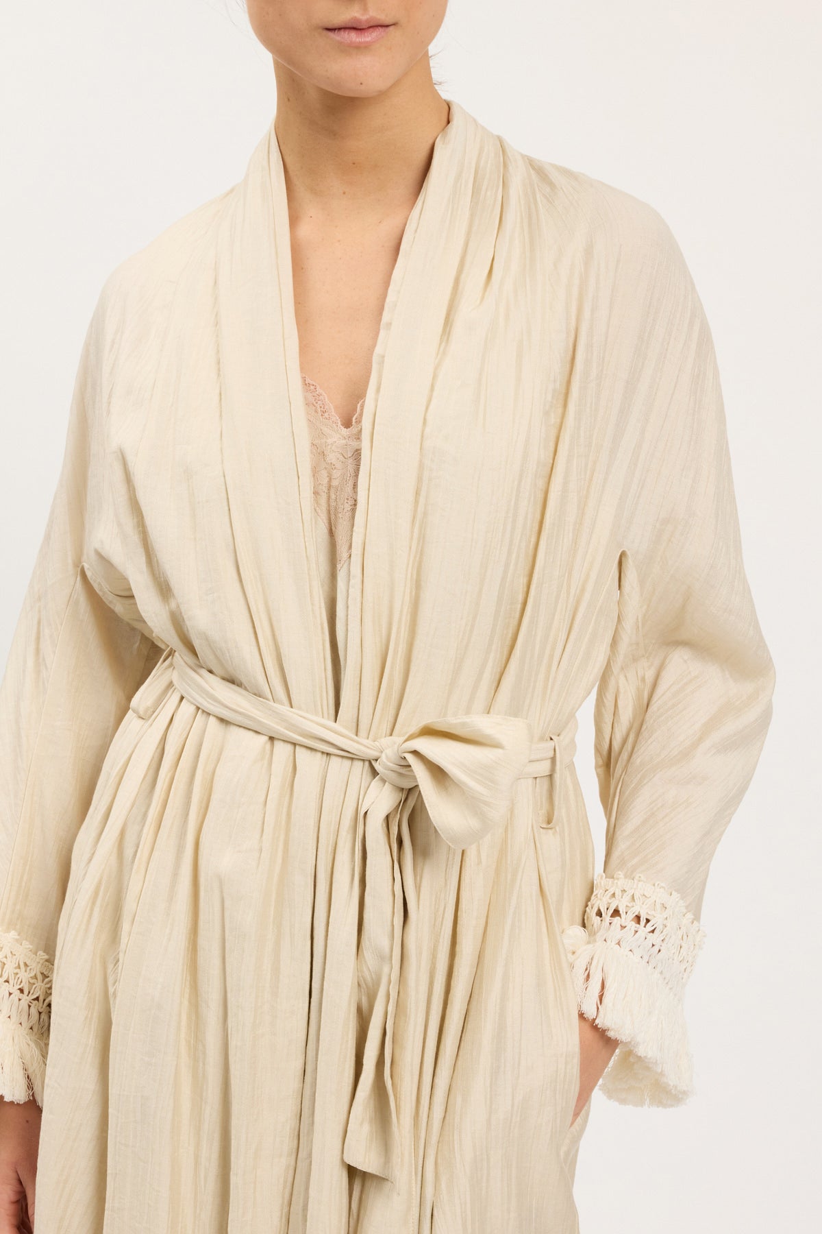 KIMONO DRESSING GOWN WITH FRINGES