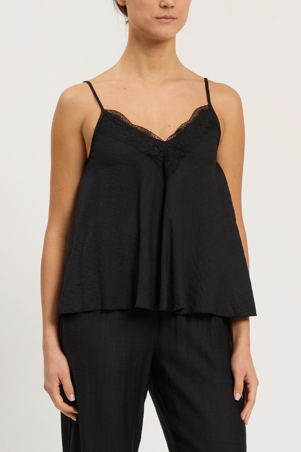 TOP WITH LACE