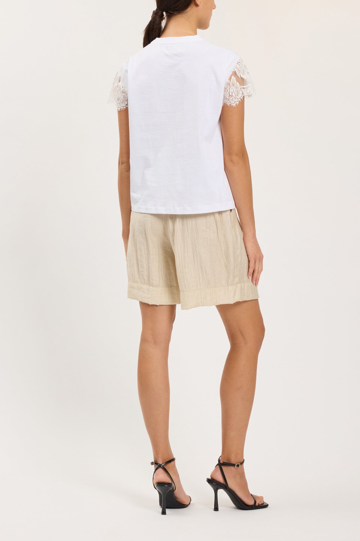 T-SHIRT WITH MATCHING LACE