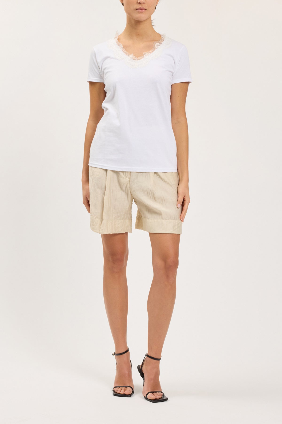 V-NECK T-SHIRT WITH LACE