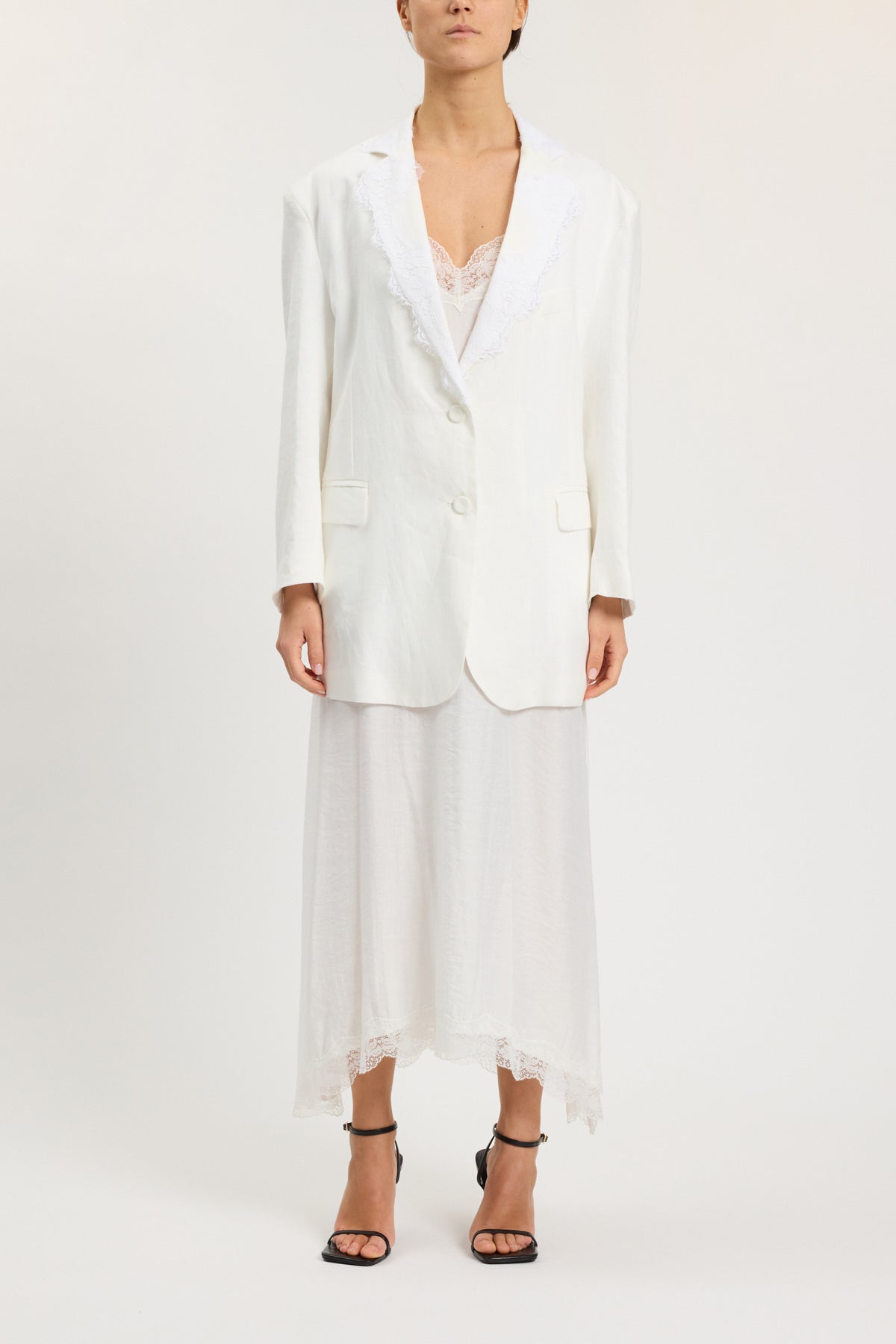 LINEN JACKET WITH TONE-ON-TONE LACE