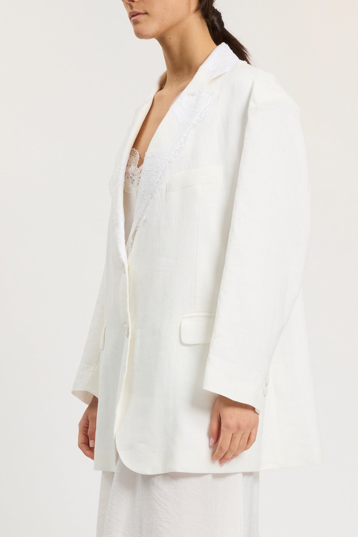 LINEN JACKET WITH TONE-ON-TONE LACE