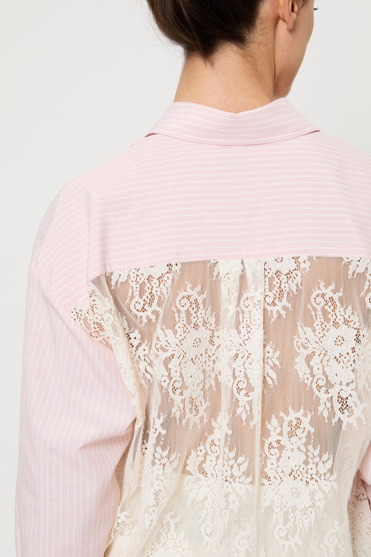 STRIPED SHIRT WITH LACE BACK