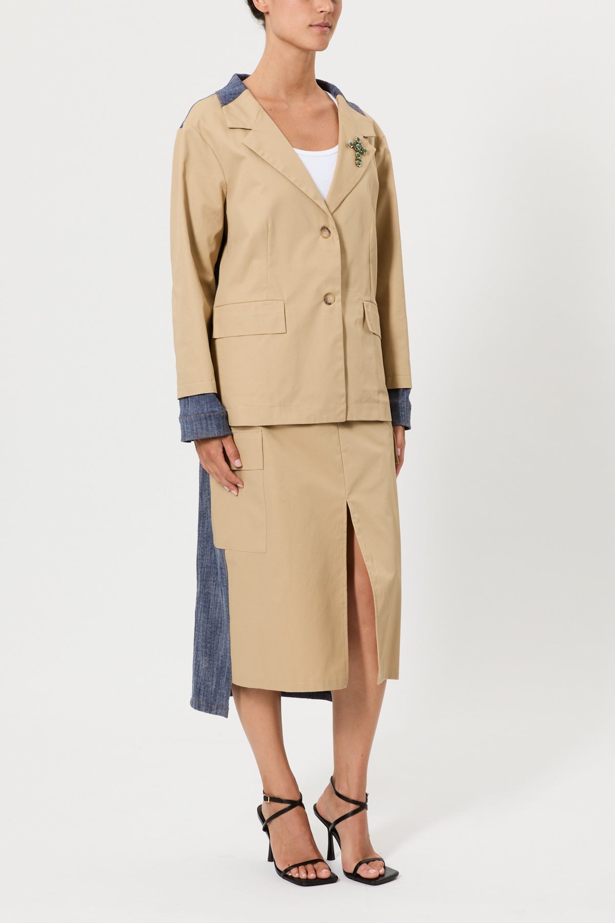 GIACCA BI-MATERIALE CON SPILLA