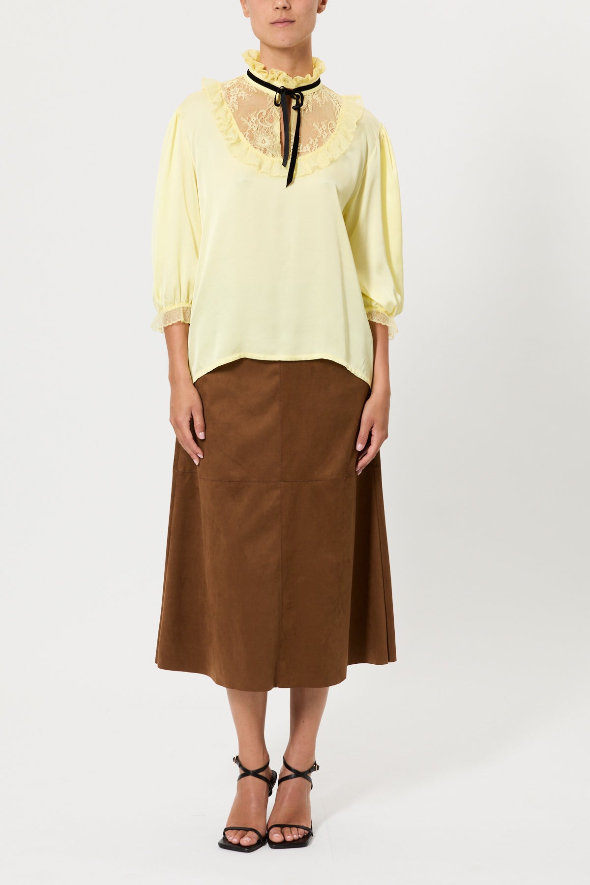 CAMICIA IN RASO CON PIZZO