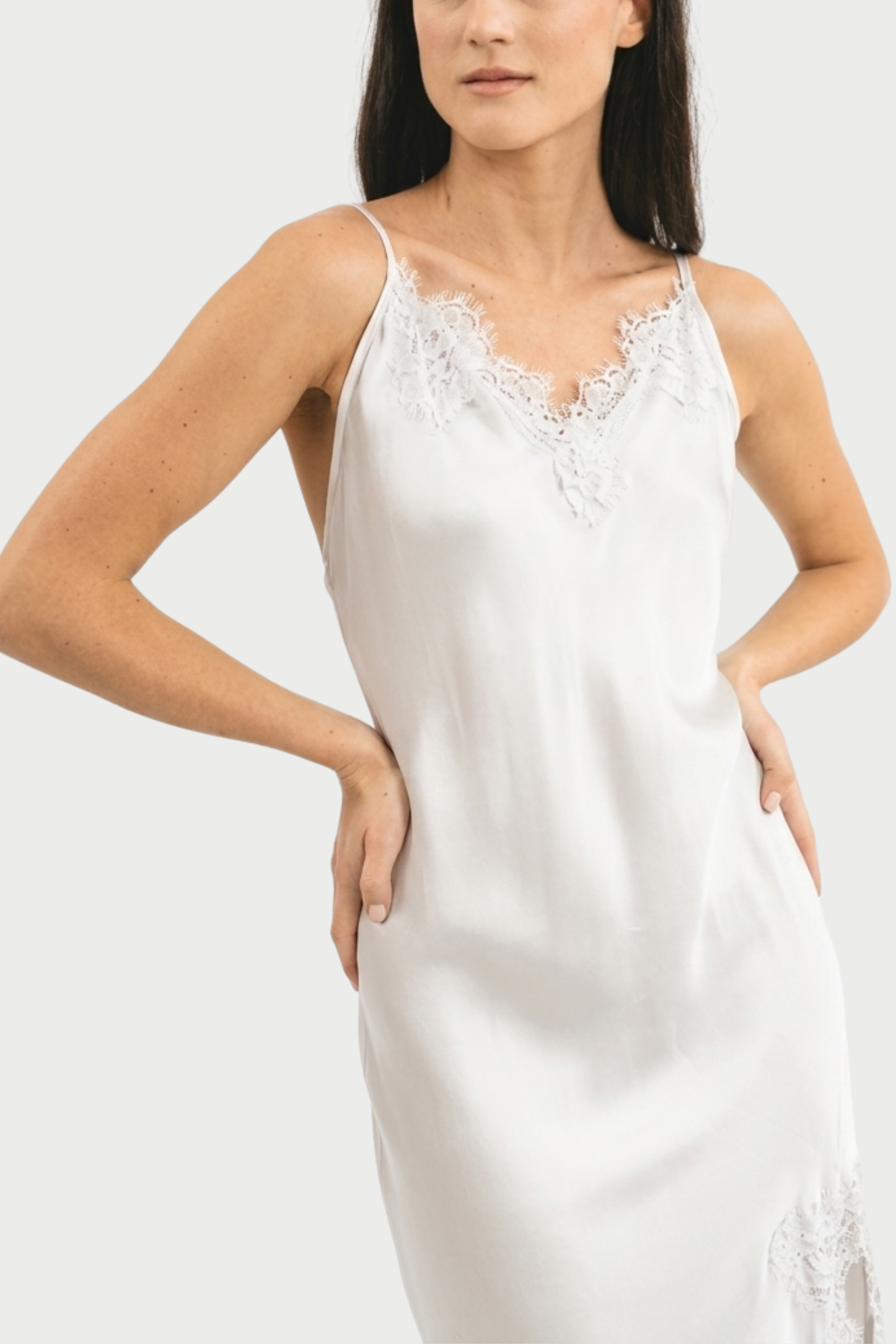 SLIP DRESS STAR CON PIZZO E SPACCO LATERALE