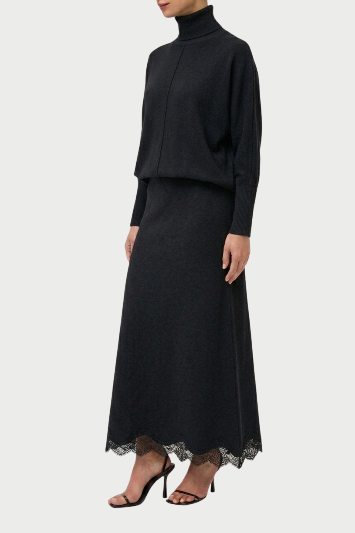 FLARED SKIRT WITH LACE
