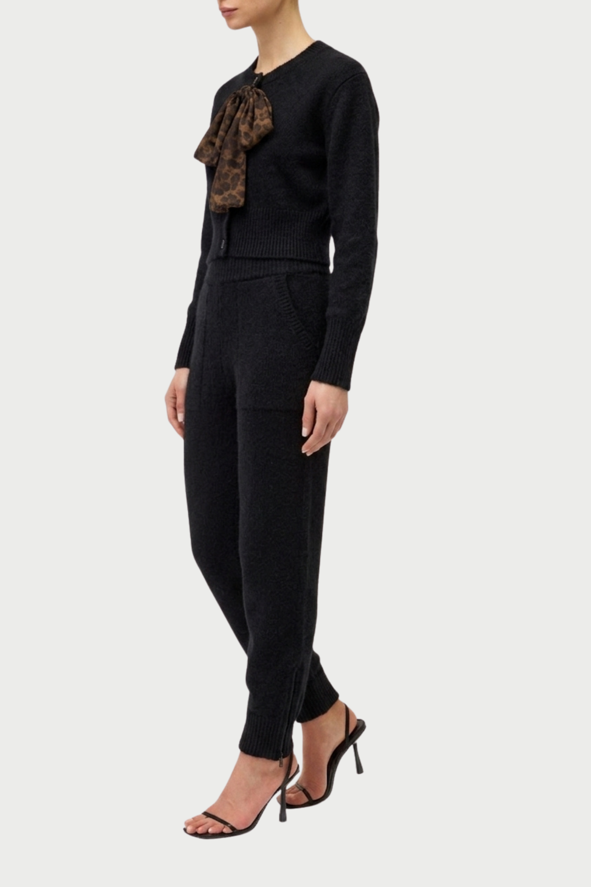 CARDIGAN CON FIOCCO MACULATO