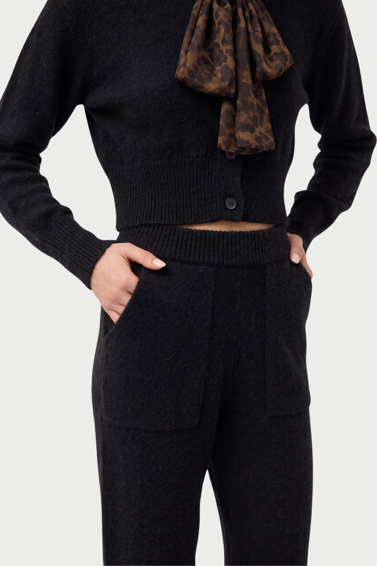 CARDIGAN CON FIOCCO MACULATO