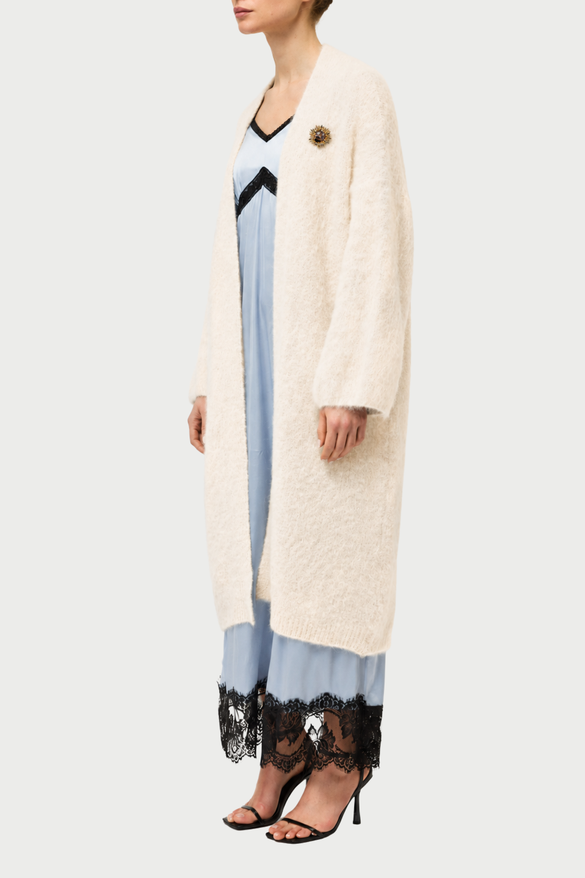CARDIGAN GARZATO LUNGO CON SPILLA GIOIELLO