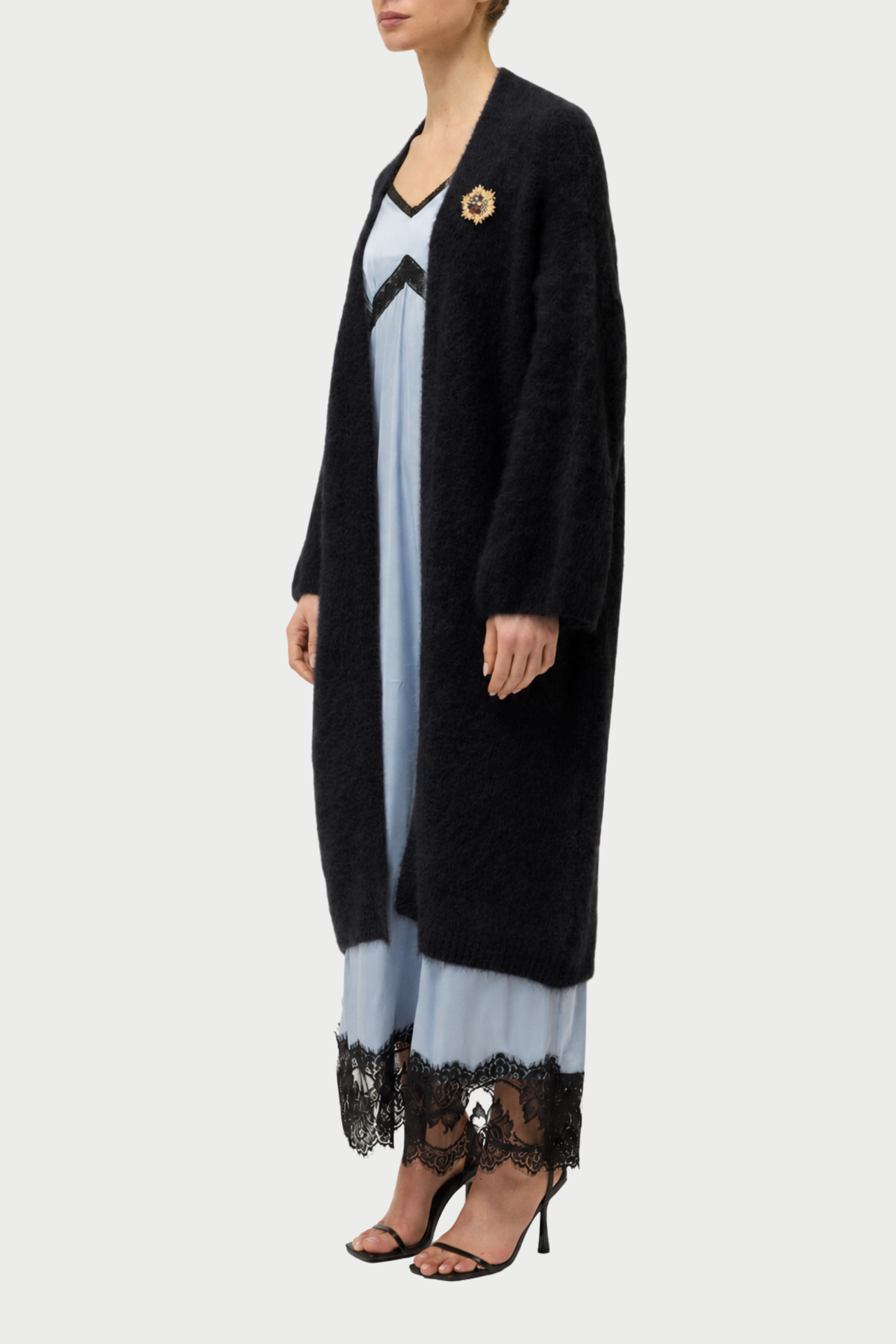 CARDIGAN GARZATO LUNGO CON SPILLA GIOIELLO