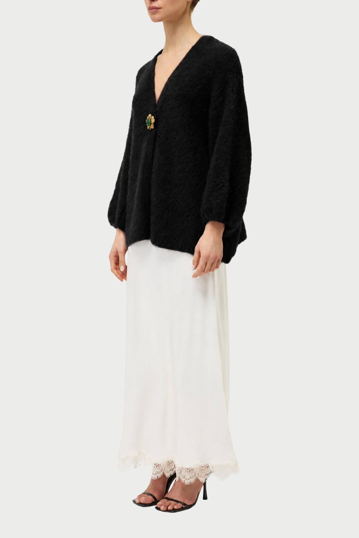 CARDIGAN GARZATO CON SPILLA GIOIELLO