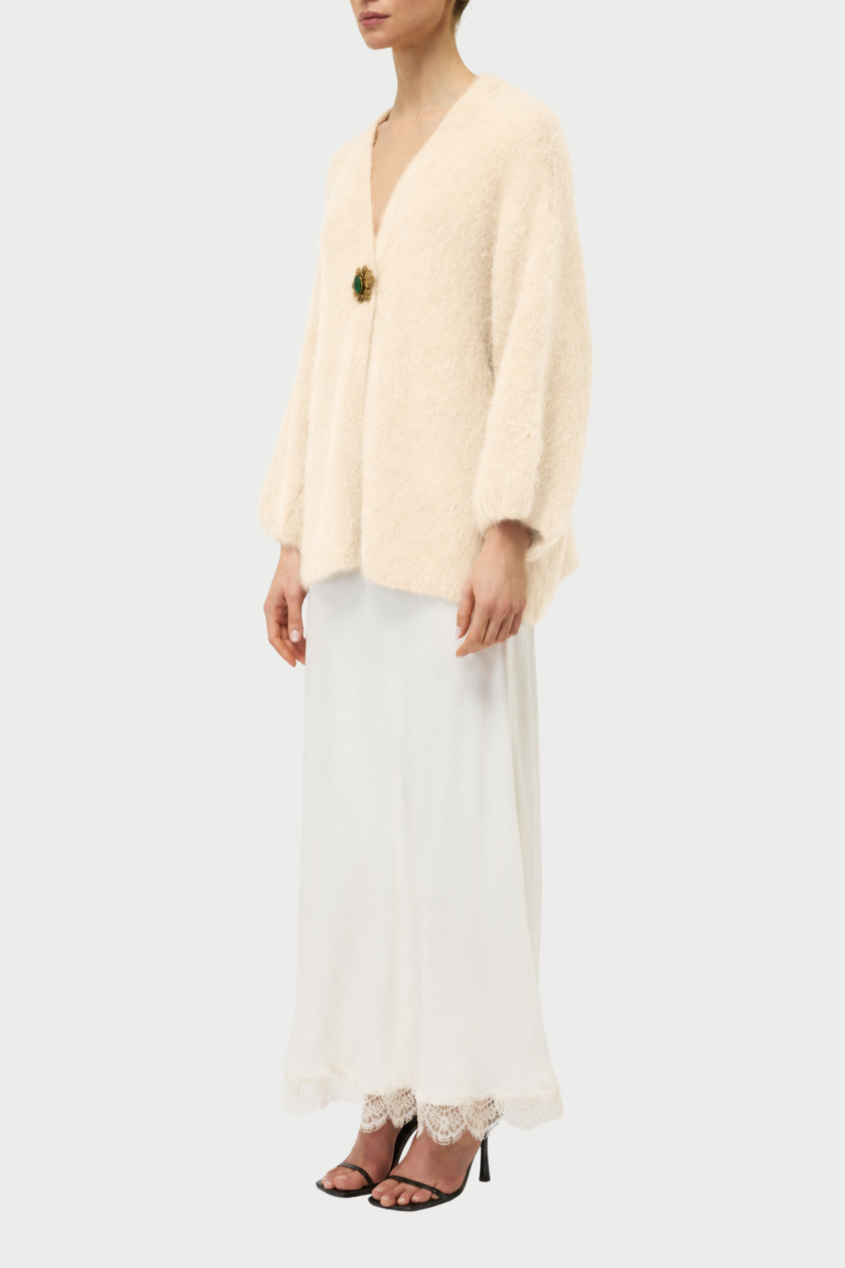 CARDIGAN GARZATO CON SPILLA GIOIELLO