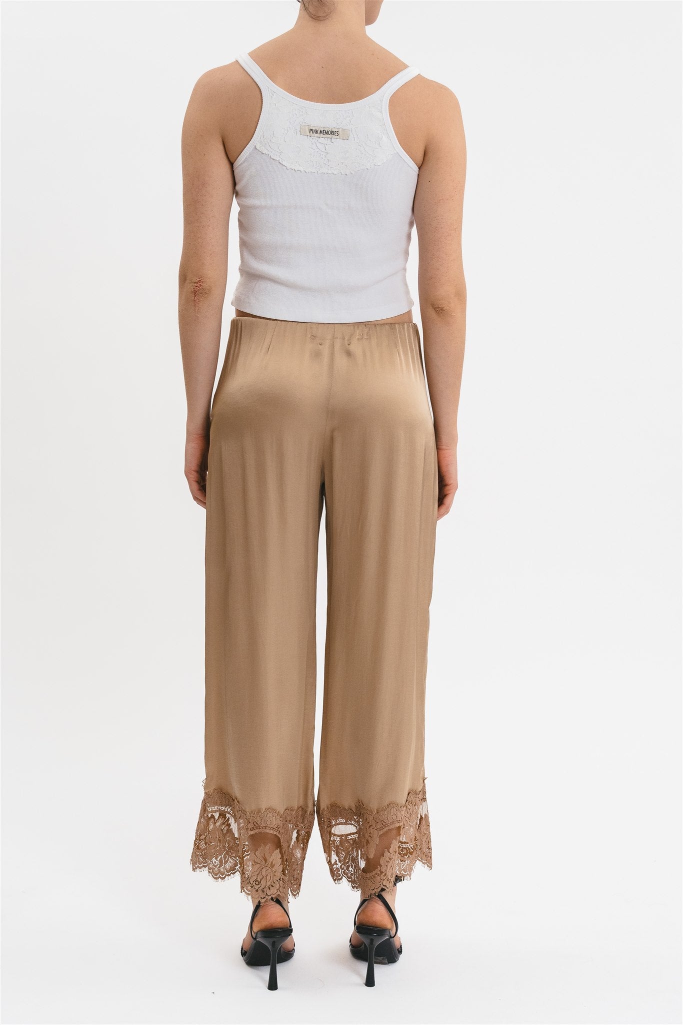 PANTS WITH LACE
