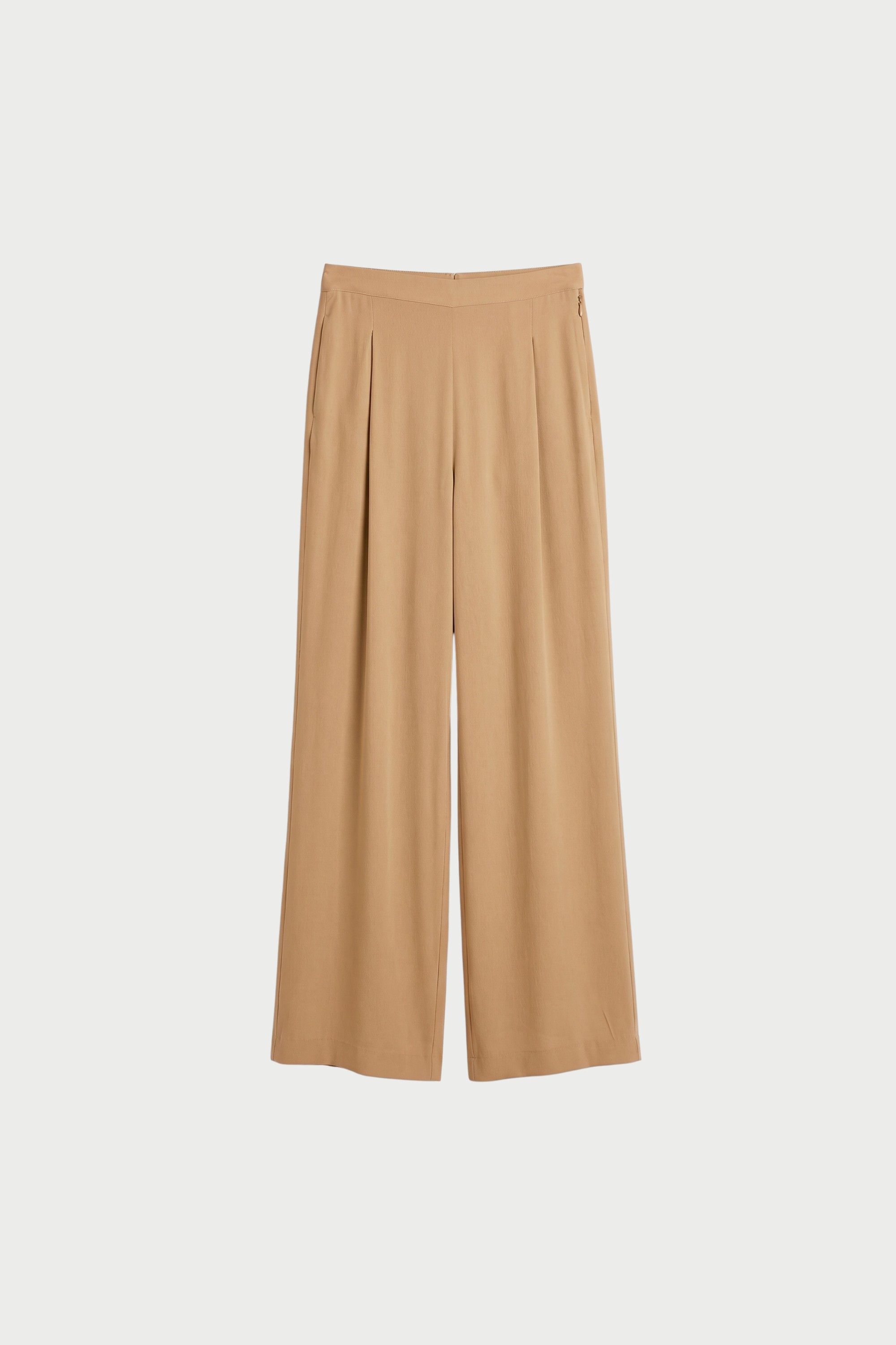 TROUSERS WITH PLEATS