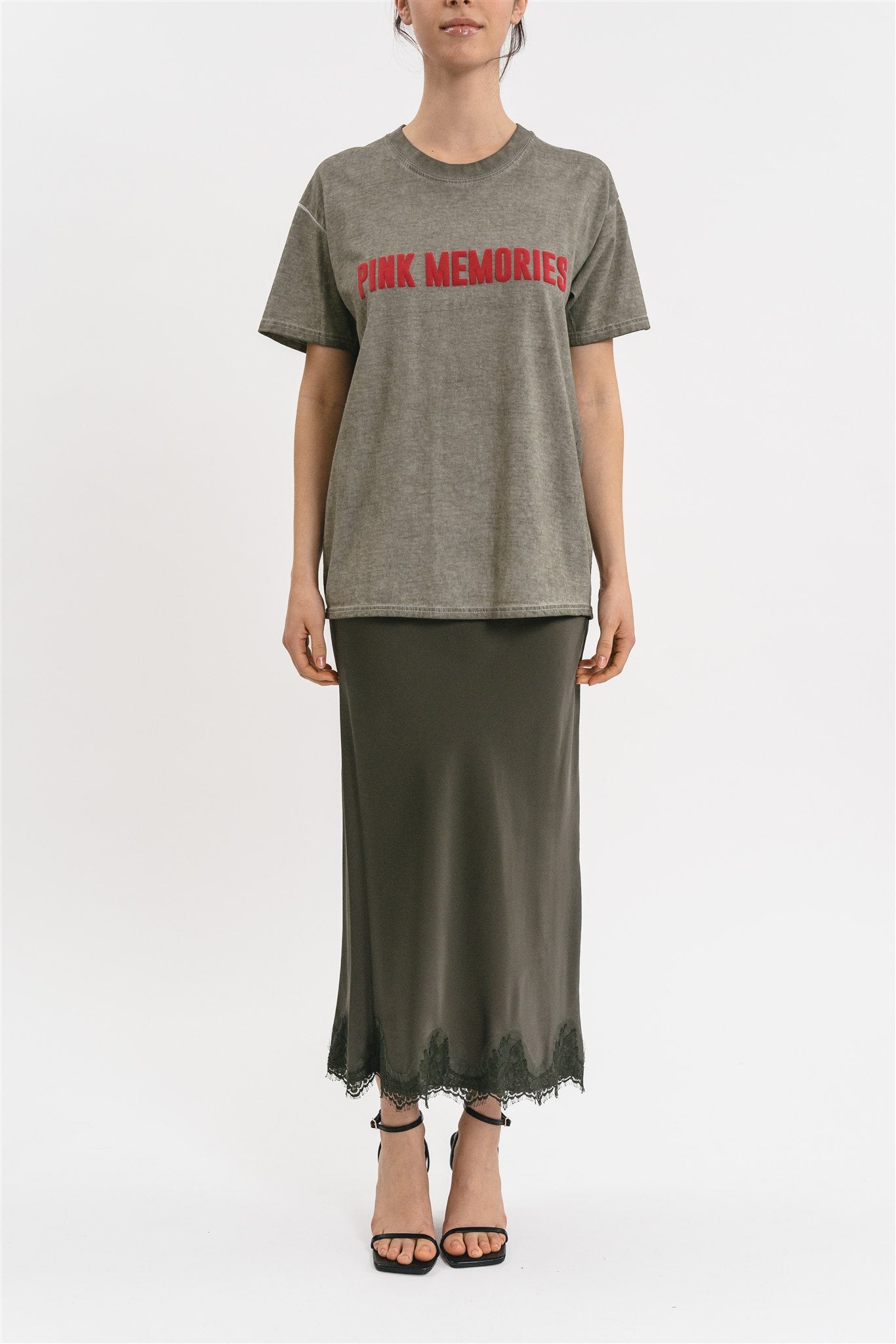 V-NECK T-SHIRT WITH LACE