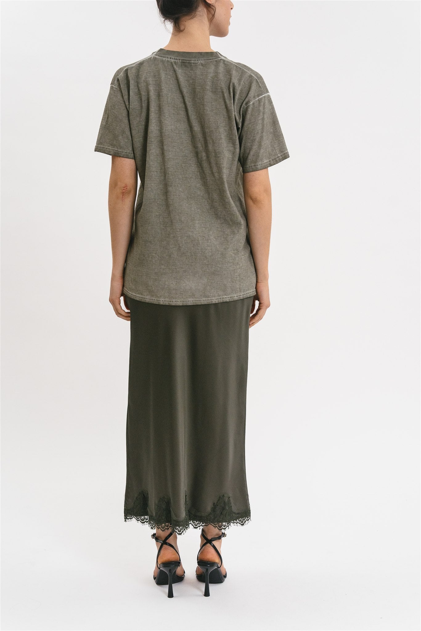 V-NECK T-SHIRT WITH LACE