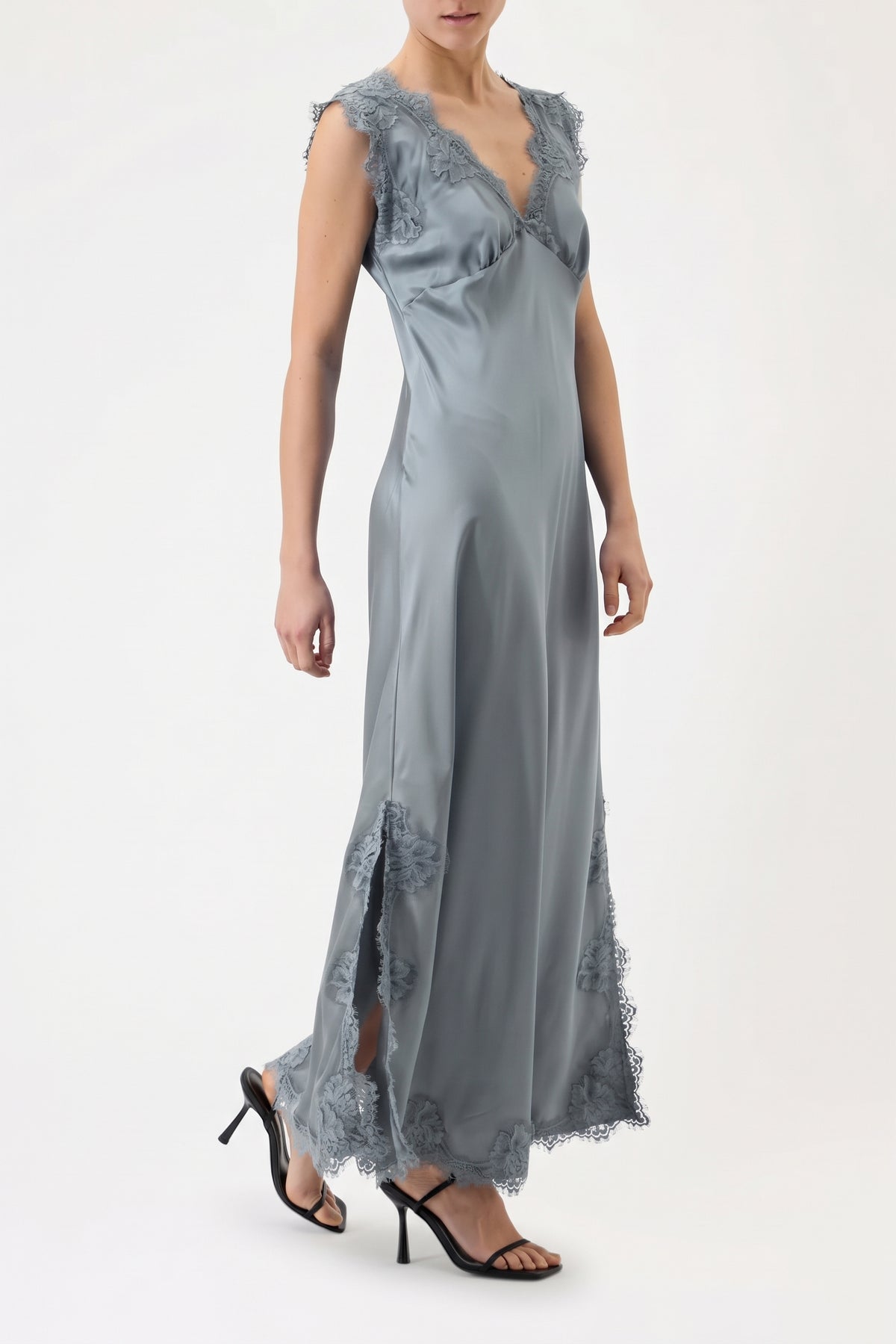 ANDREA – WIDE-STRAP VISCOSE AND LACE DRESS