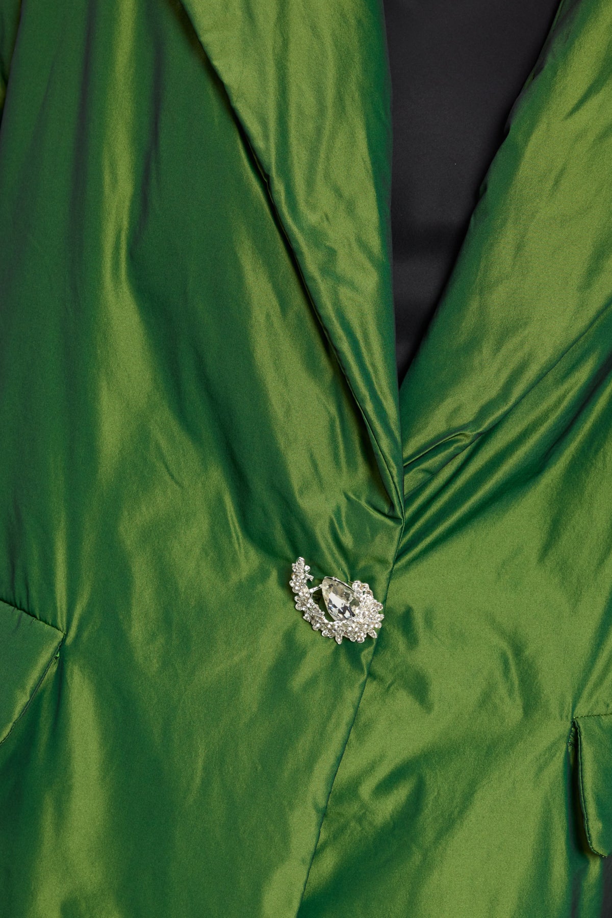 100 gram oversize jacket with jewelled button