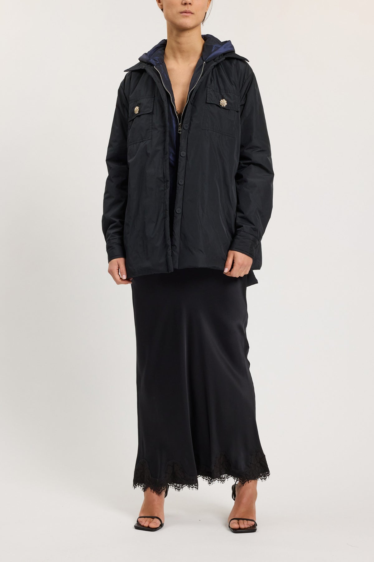 100 GRAM DOUBLE OVERSIZED JACKET WITH HOOD AND BELT