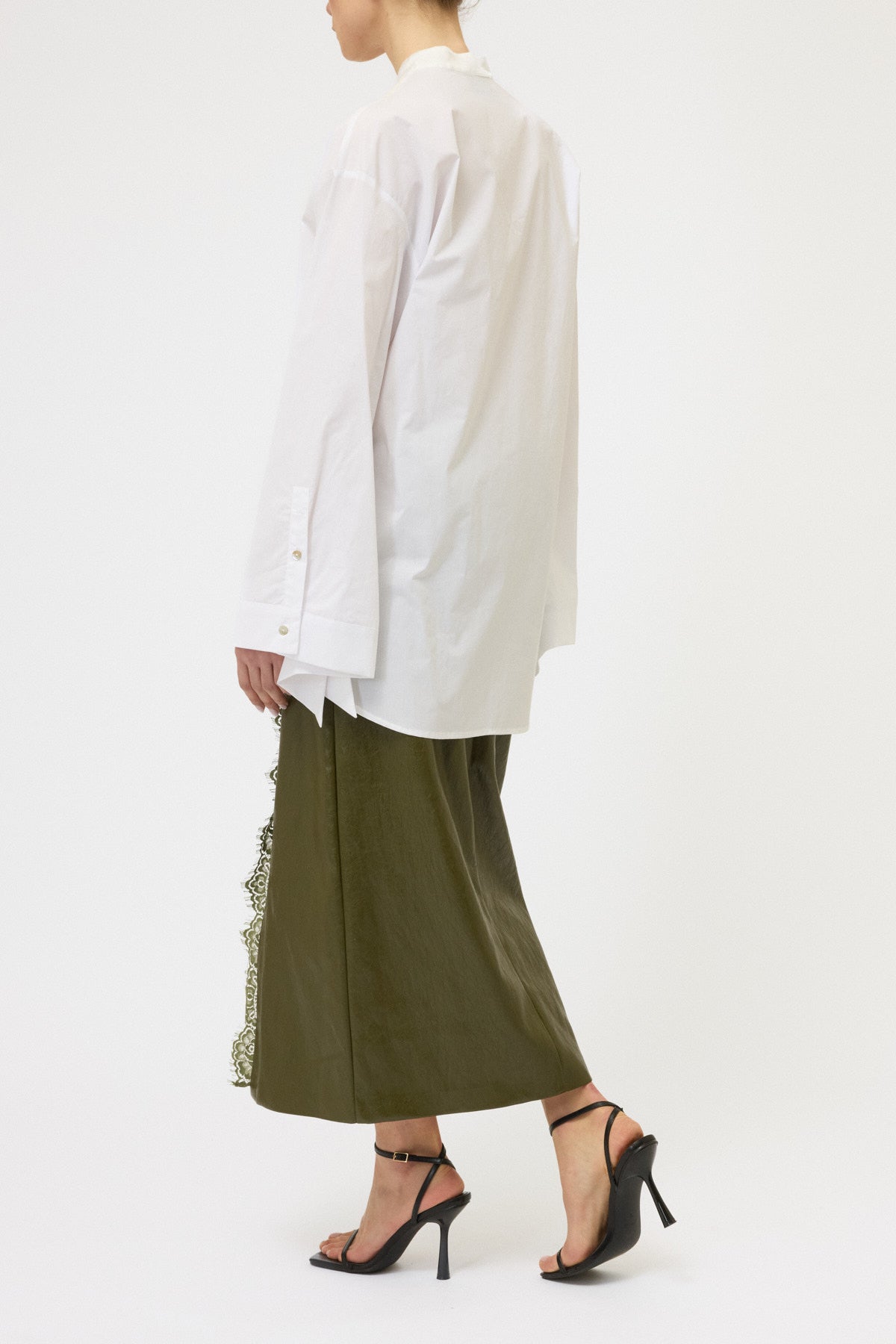 CAMICIA CON PLASTRON IN PIZZO