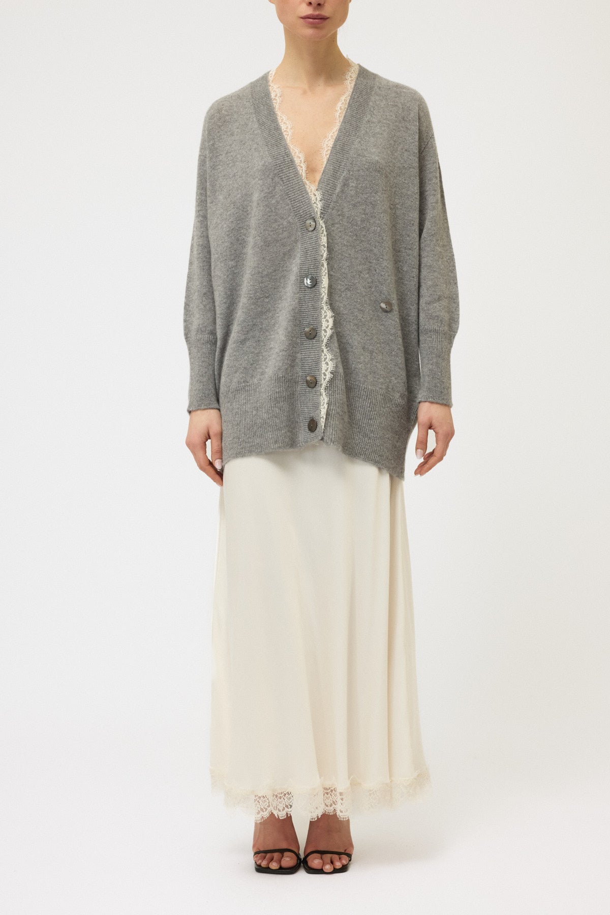CARDIGAN CON PIZZO