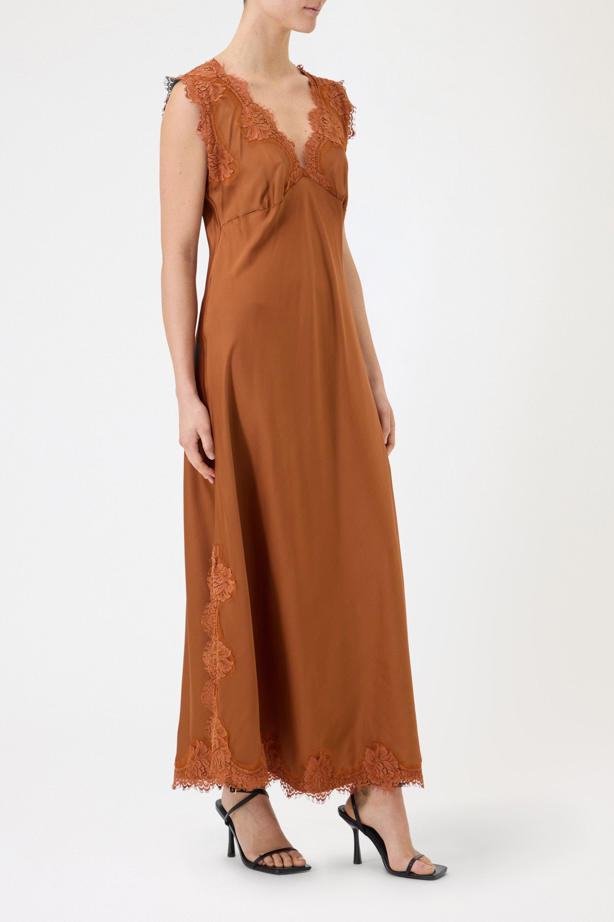 ANDREA WIDE SHOULDER SLIP DRESS IN VISCOSE WITH LACE