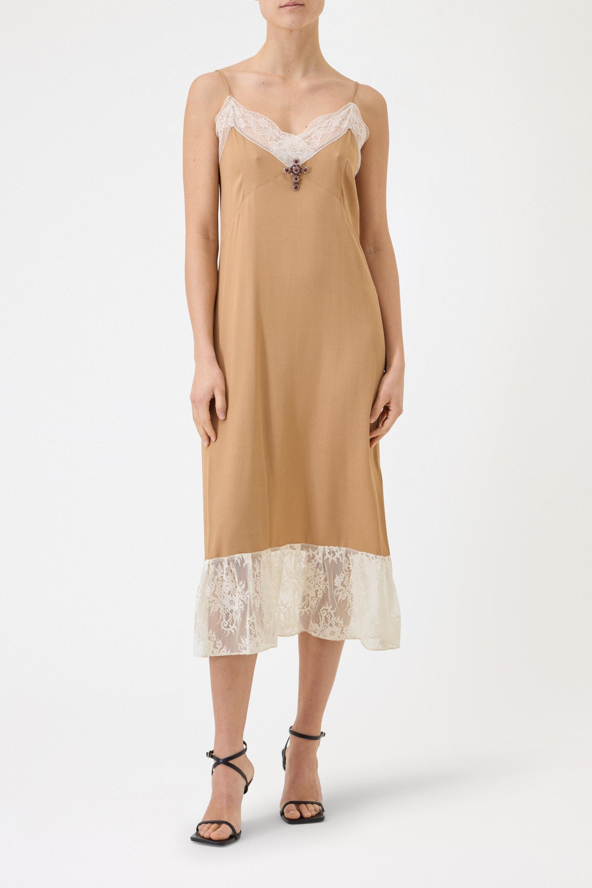 SLIP DRESS CON PIZZO A CONTRASTO CON SPILLA