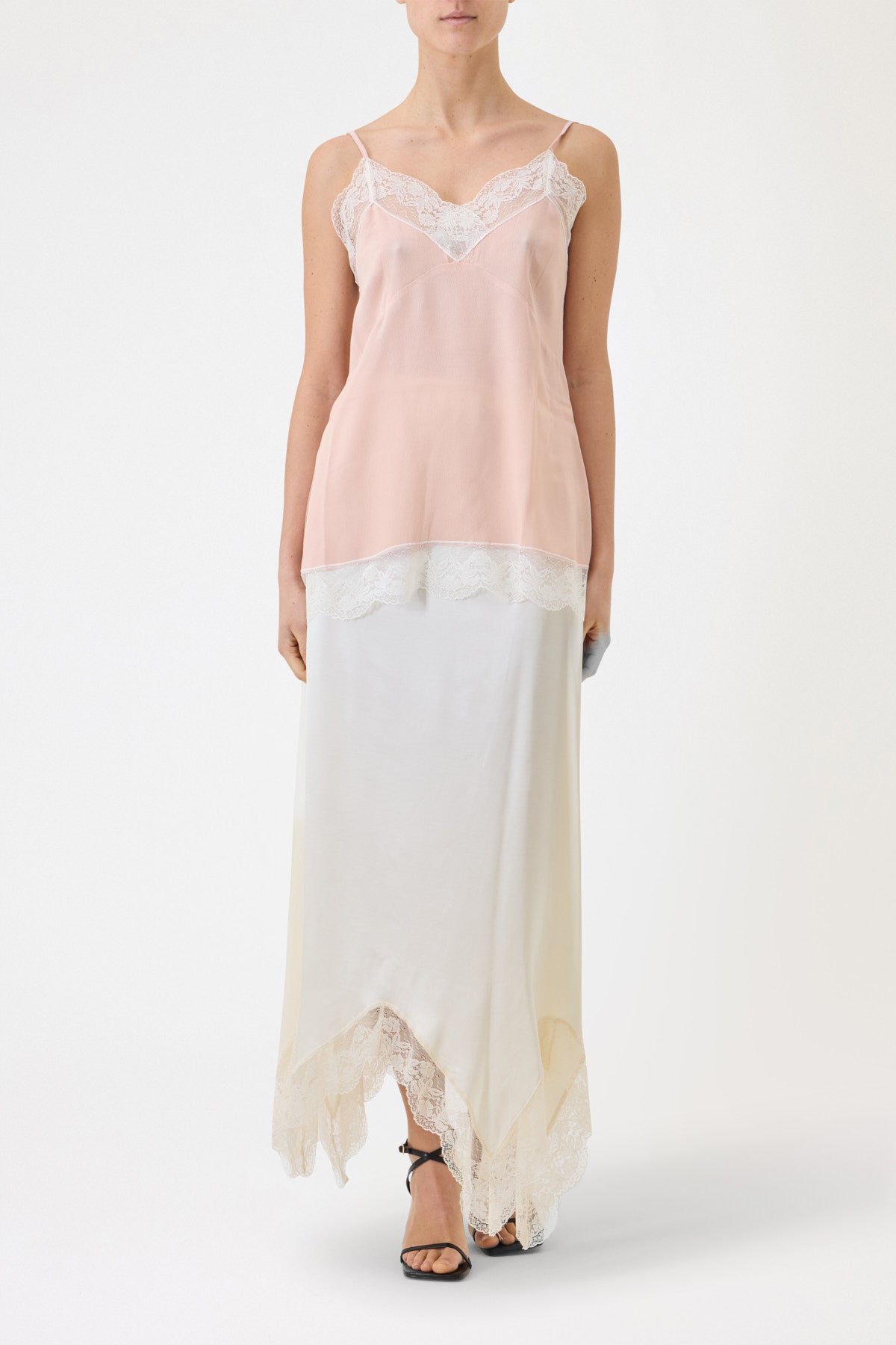 TOP WITH CONTRAST LACE