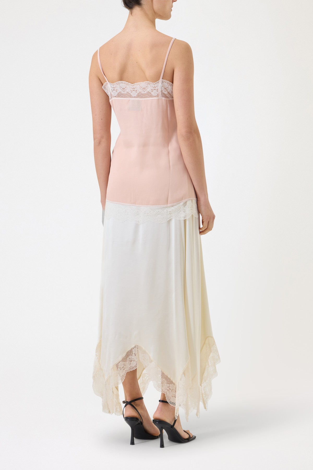 TOP WITH CONTRAST LACE
