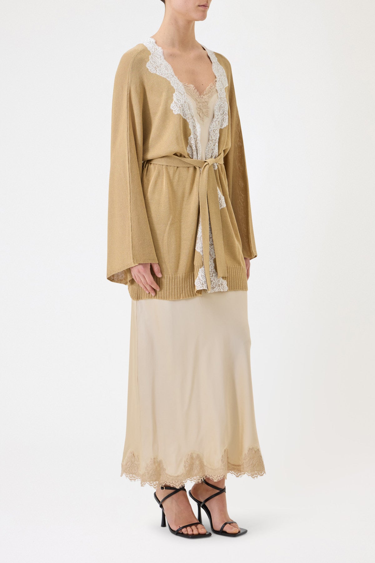 KIMONO CARDIGAN WITH CONTRASTING BELT AND LACE