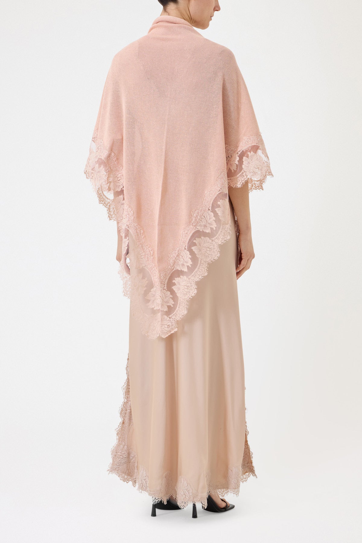KEFIA WITH LACE