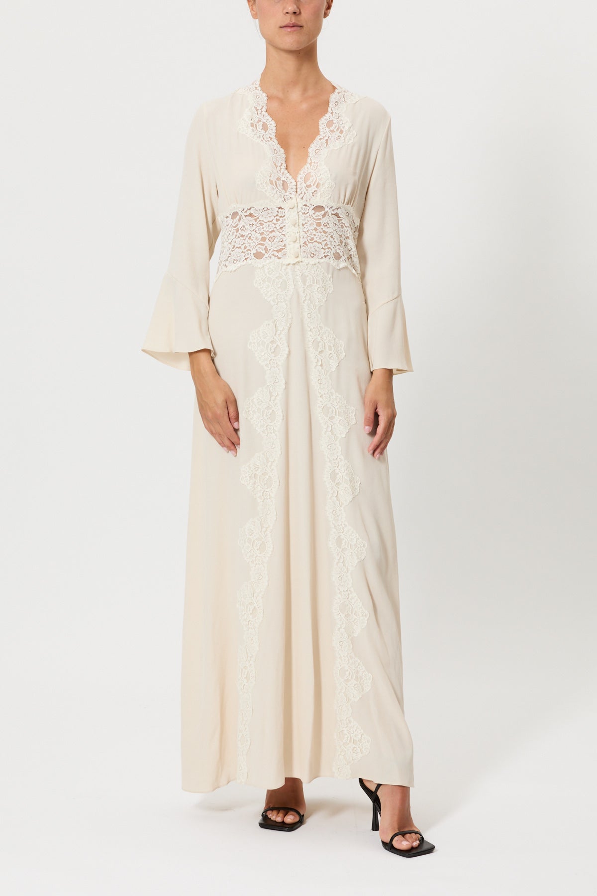 DRESS WITH LACE DETAILS
