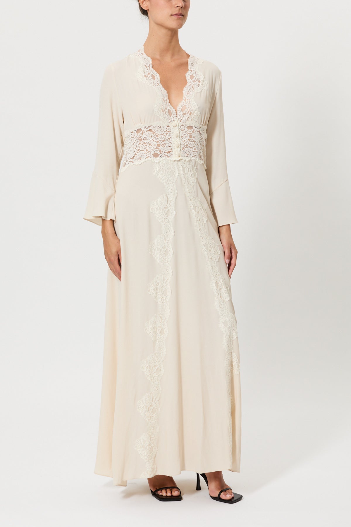 DRESS WITH LACE DETAILS