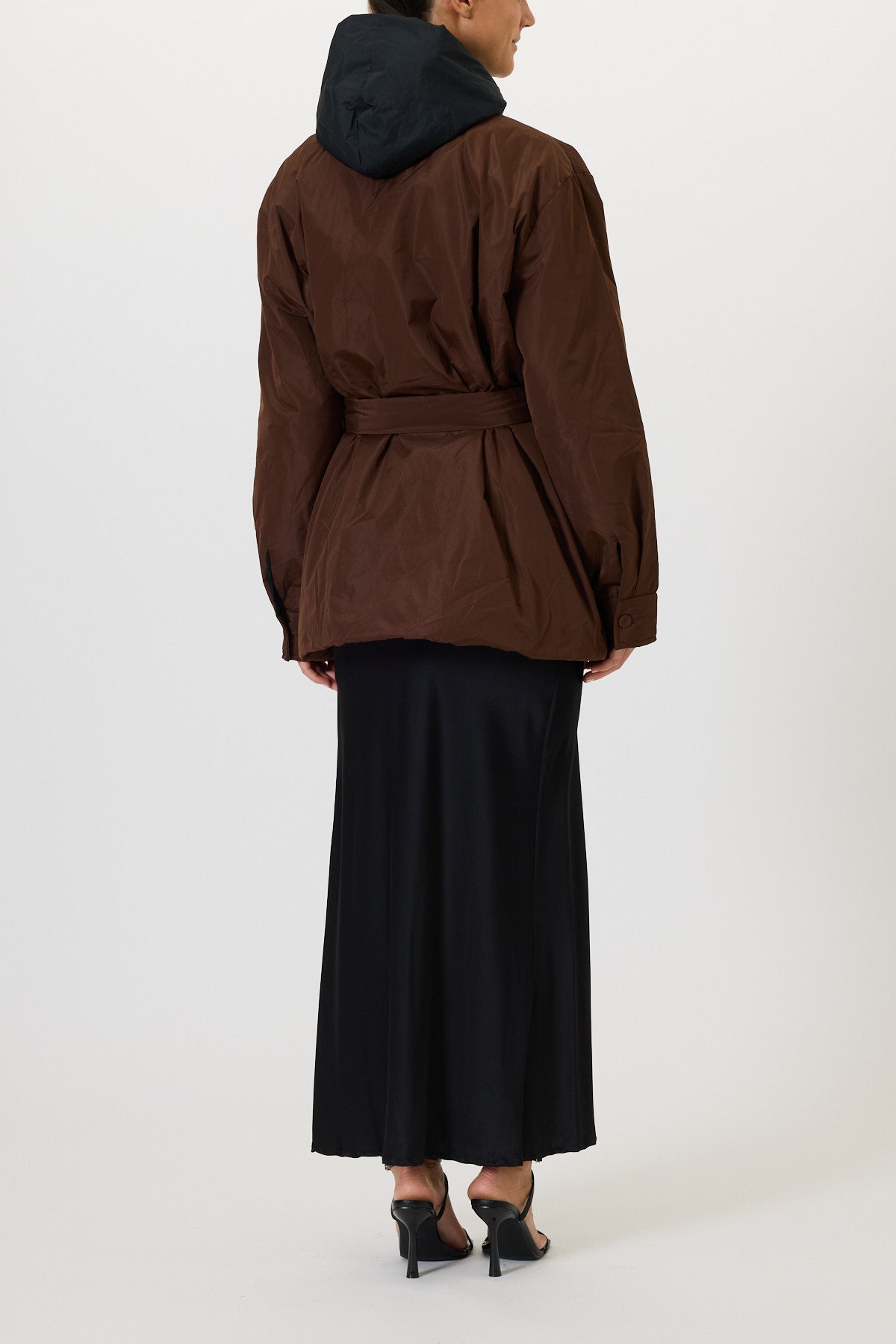100 GRAM DOUBLE OVERSIZED JACKET WITH HOOD AND BELT