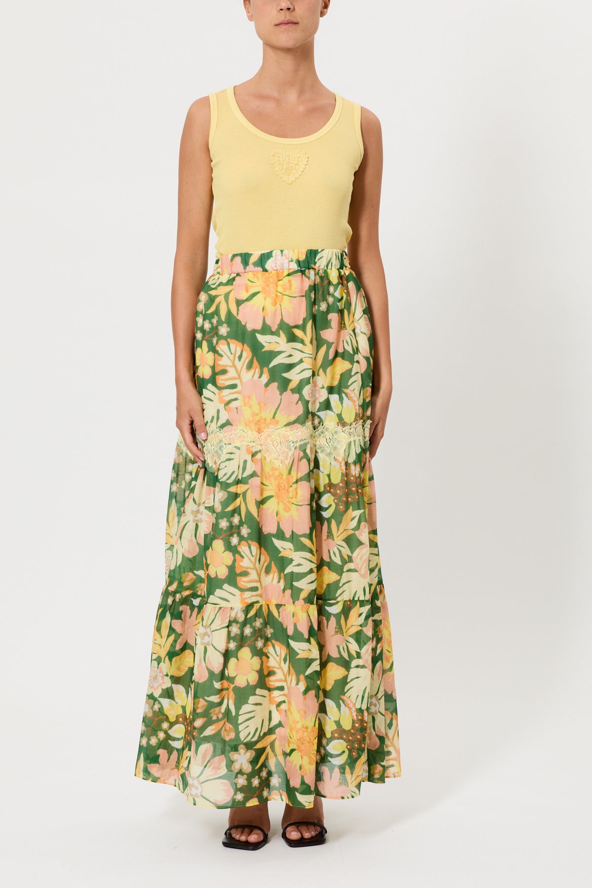 GONNA A BALZE FANTASIA CON PIZZO