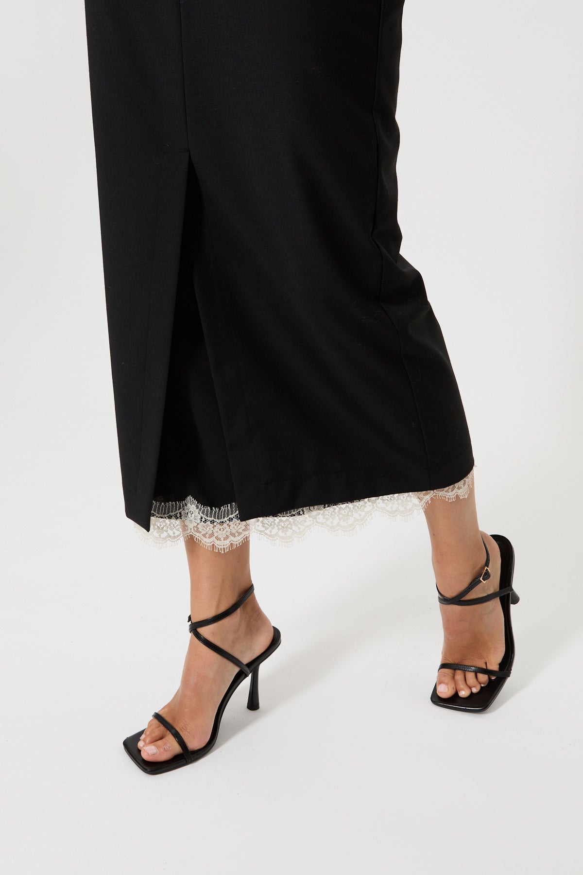 PENCIL SKIRT IN COOL WOOL