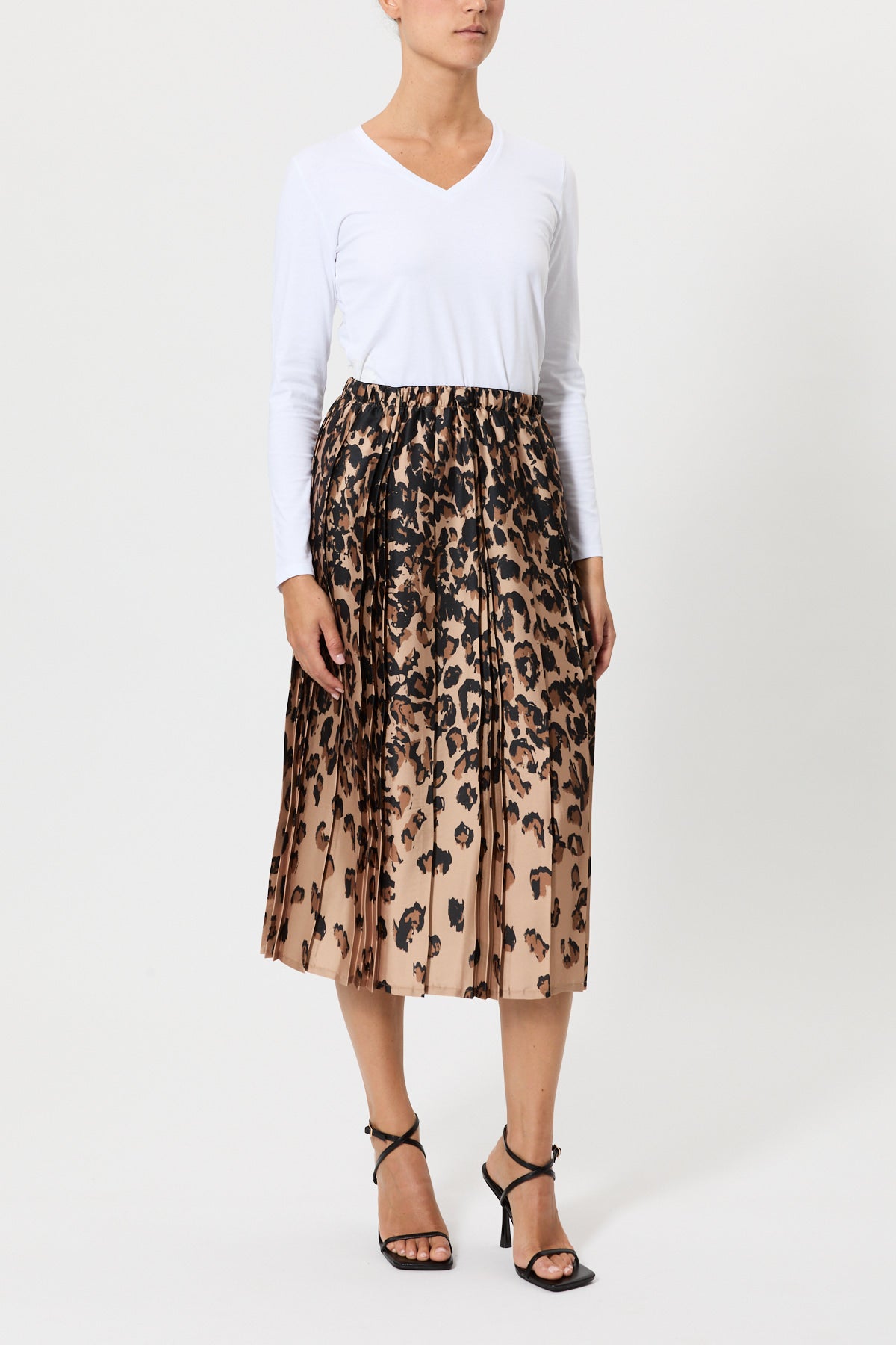 LONG PLEATED SKIRT WITH PATTERN