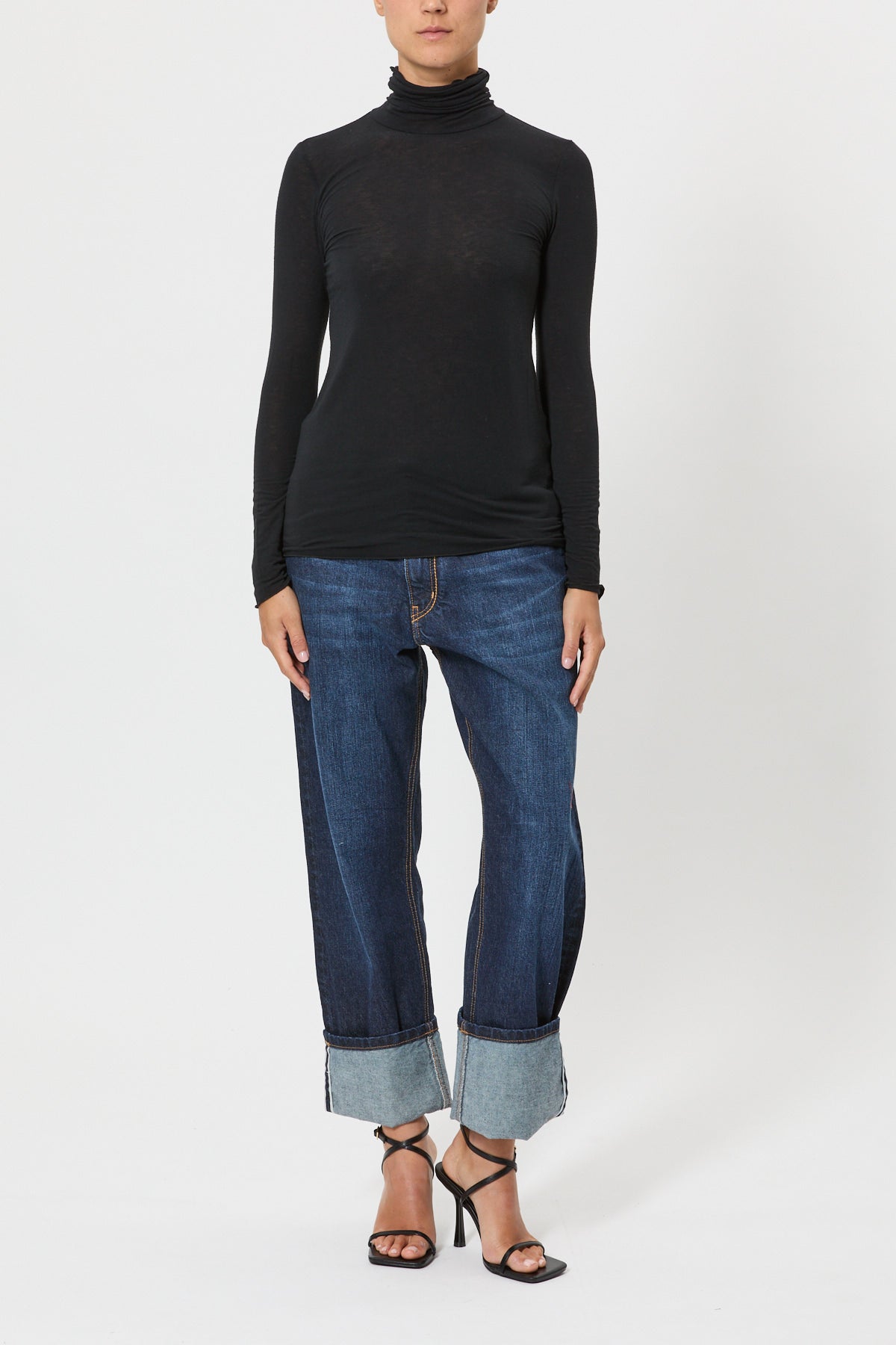T-SHIRT A COLLO ALTO IN SOFT JERSEY