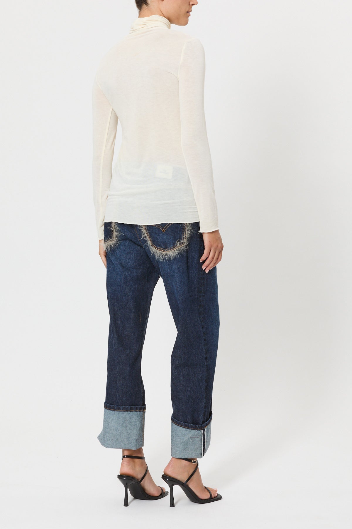 T-SHIRT A COLLO ALTO IN SOFT JERSEY