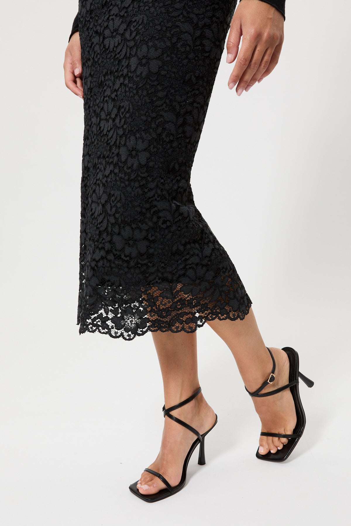 LACE PENCIL SKIRT