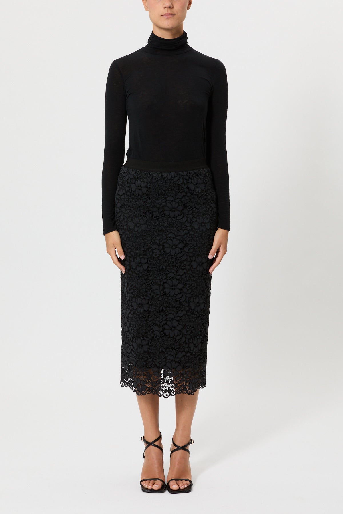 LACE PENCIL SKIRT