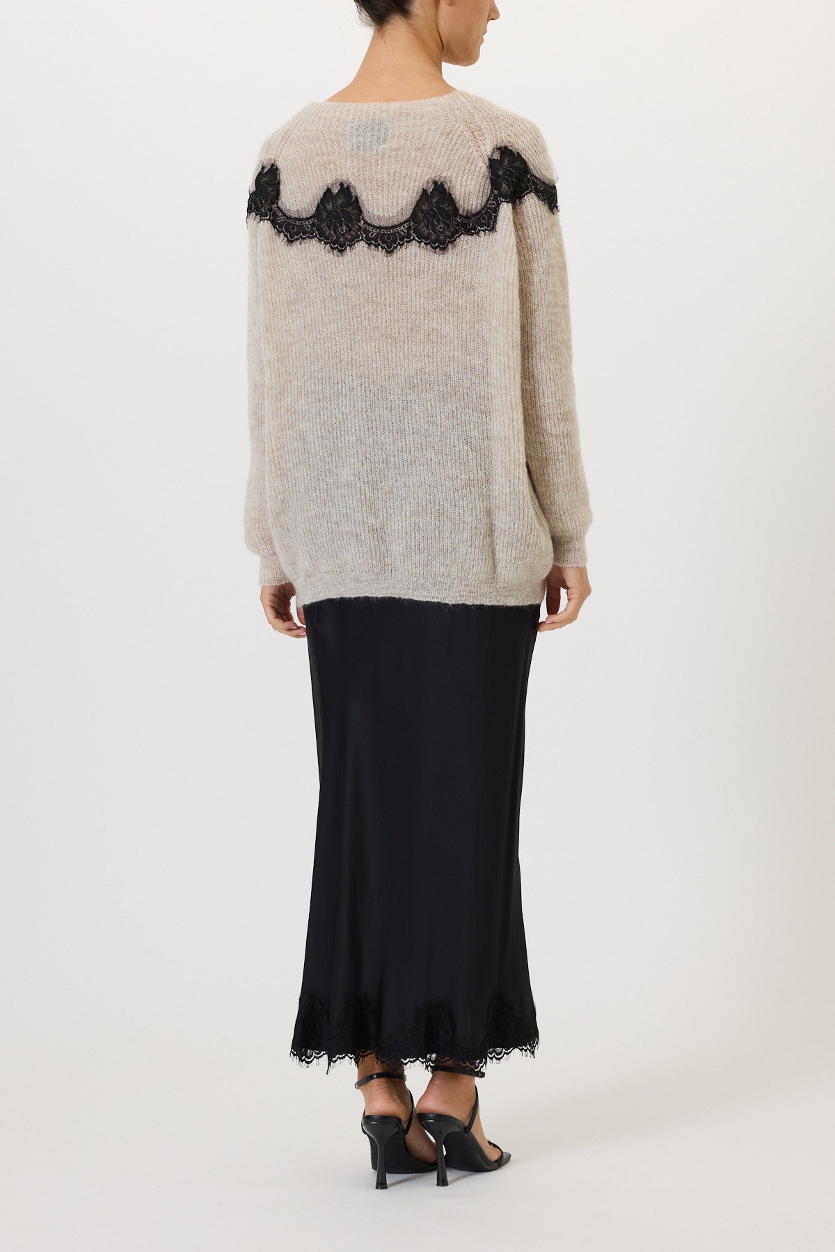 Boat neck sweater with lace