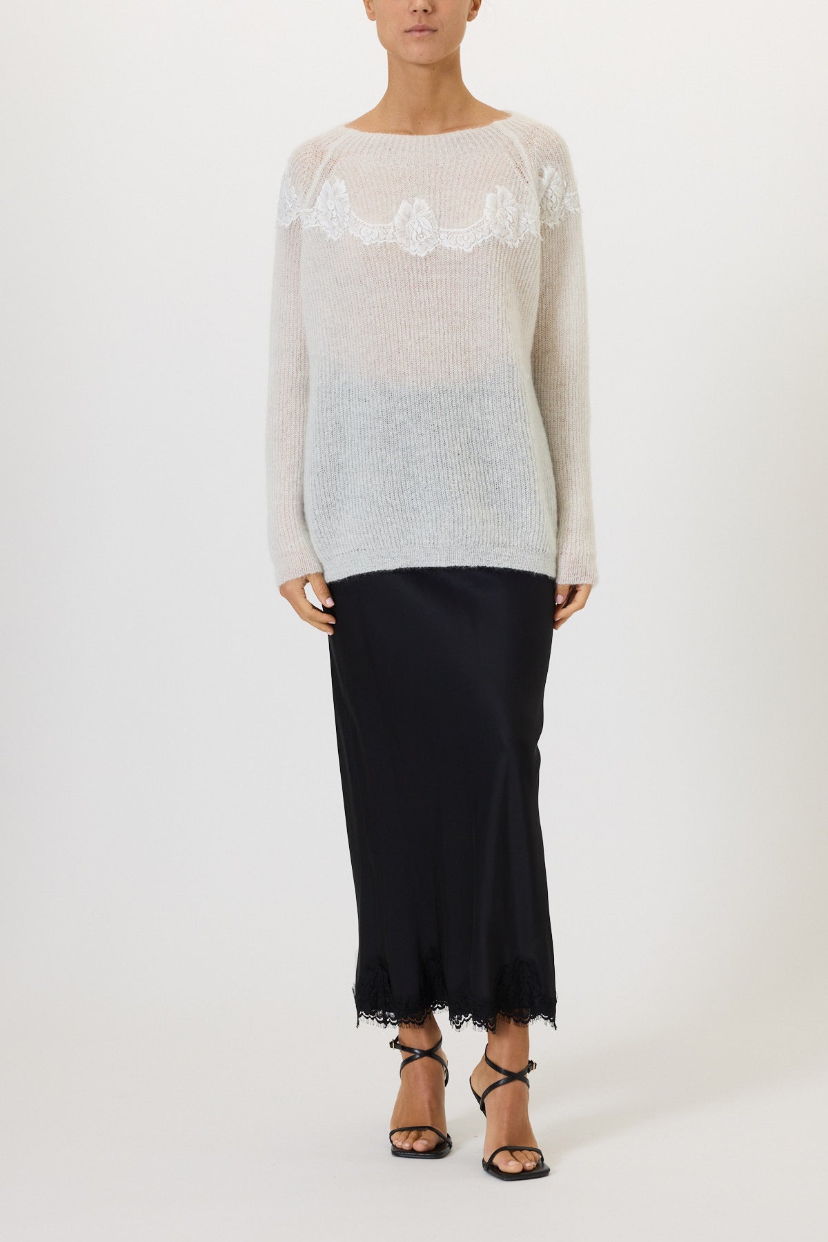 Boat neck sweater with lace
